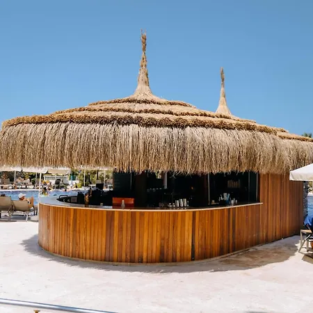 Agaya Hotel